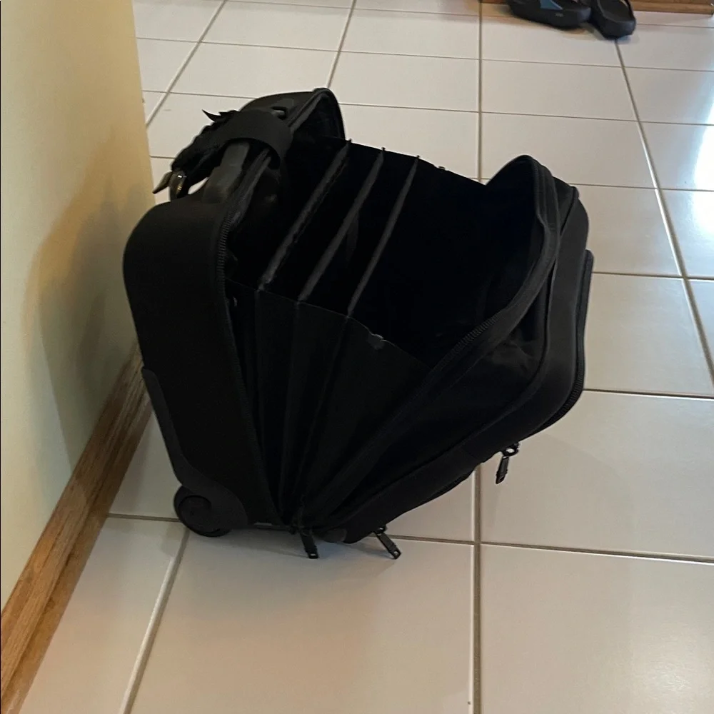 Tumi Black Men's Briefcase